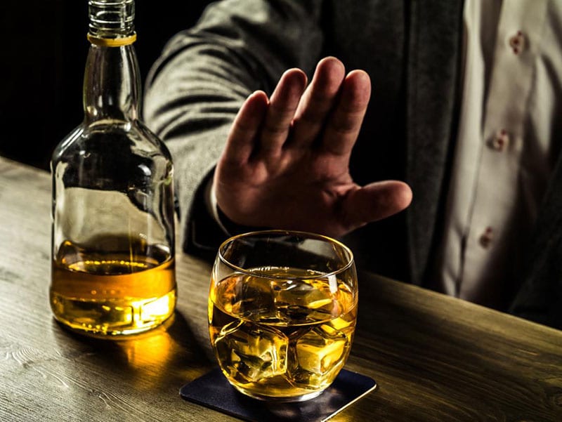 علاج إدمان الكحول بالادوية مع أبرز أعرض لمدمن الكحول